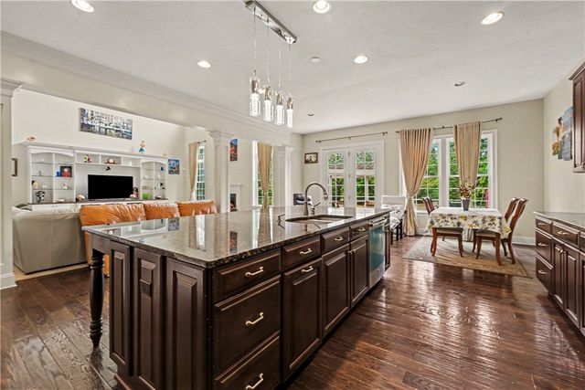 303 Connemara Ct, Pine Twp, PA 16046