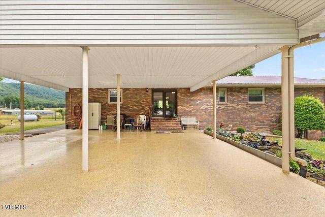 120 Maple Lane, Jonesborough, TN 37659