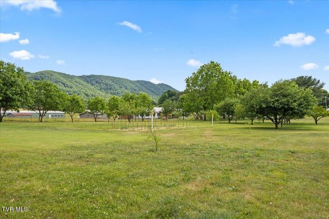 120 Maple Lane, Jonesborough, TN 37659