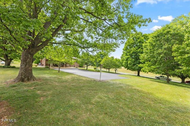 120 Maple Lane, Jonesborough, TN 37659