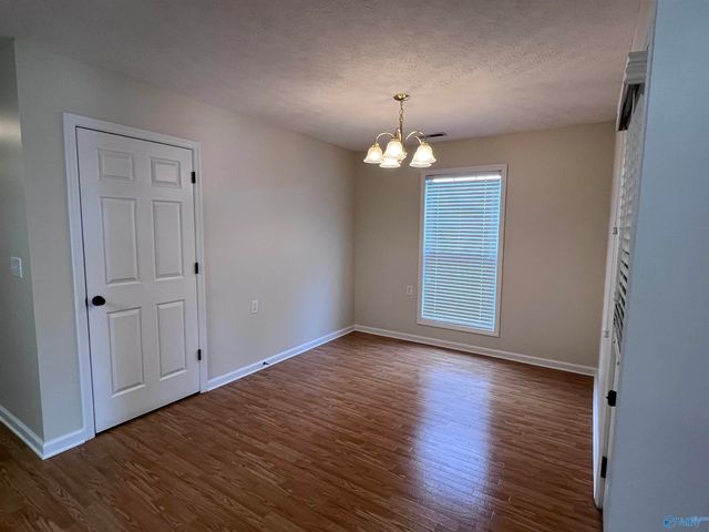 162 Sycamore Place, Athens, AL 35611