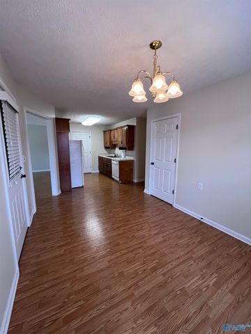 162 Sycamore Place, Athens, AL 35611