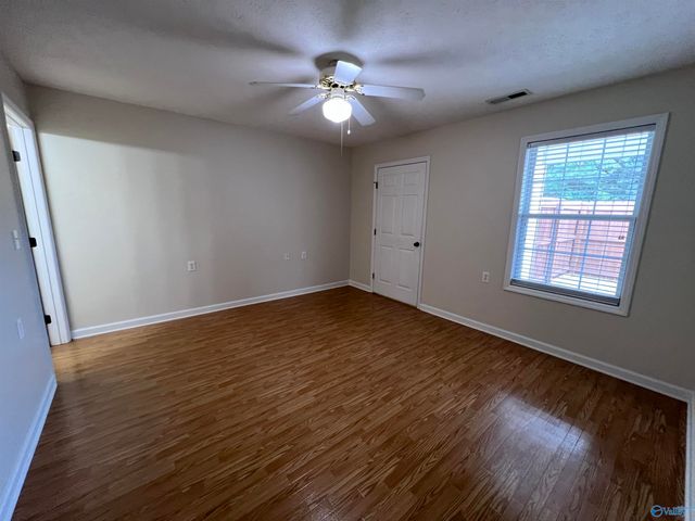 162 Sycamore Place, Athens, AL 35611