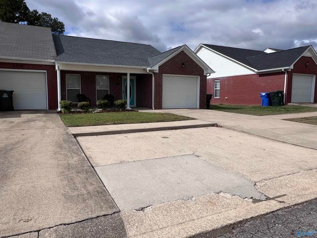 162 Sycamore Place, Athens, AL 35611