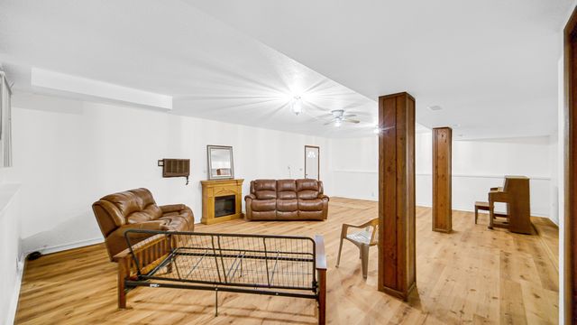 3317 E Buried Oak Drive, Crete, IL 60417