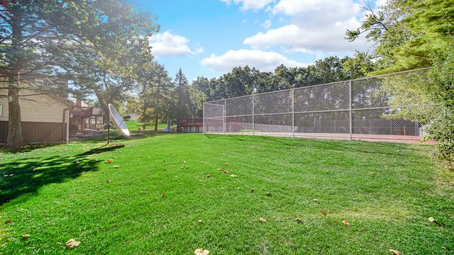 3317 E Buried Oak Drive, Crete, IL 60417