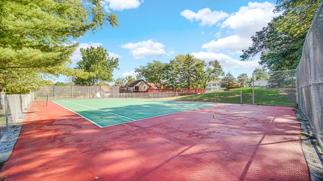 3317 E Buried Oak Drive, Crete, IL 60417