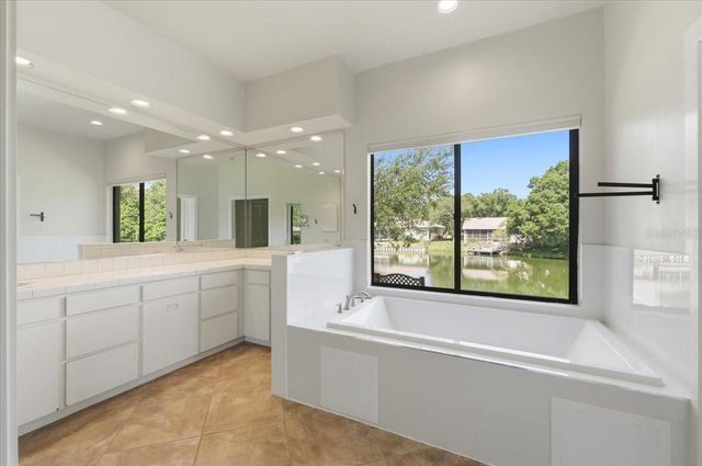3943 CHEVERLY DRIVE E, Lakeland, FL 33813