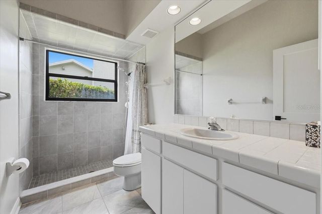 3943 CHEVERLY DRIVE E, Lakeland, FL 33813