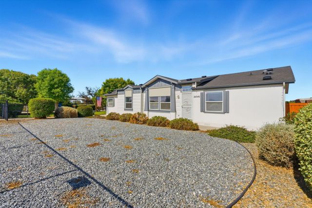 24346 Ave 106, Terra Bella, CA 93270