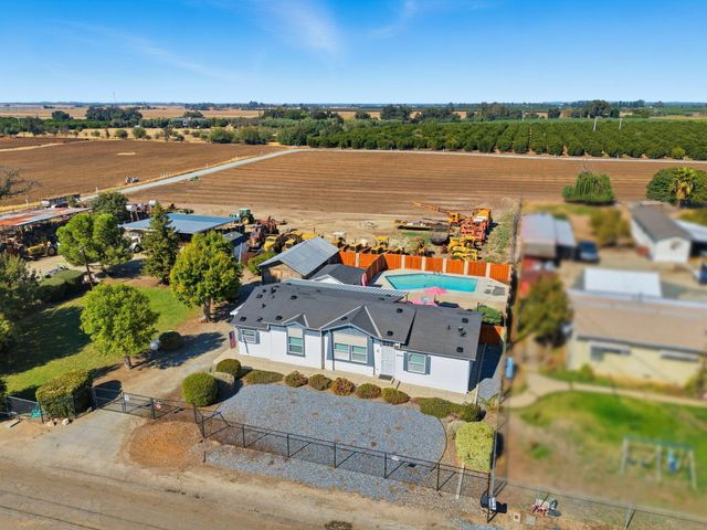 24346 Ave 106, Terra Bella, CA 93270