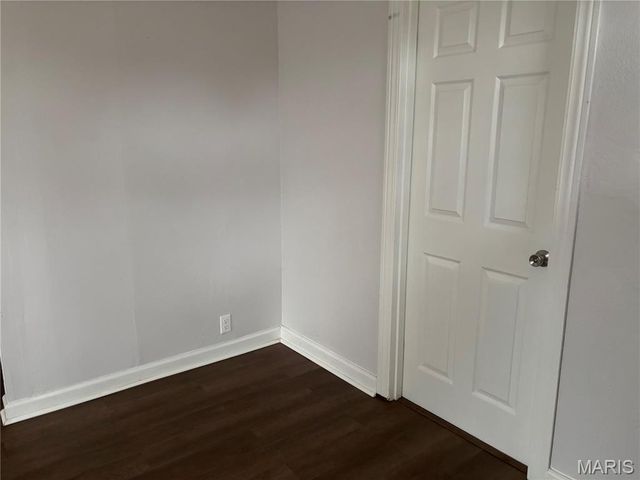 939 Green Mount Lane, Belleville, IL 62220