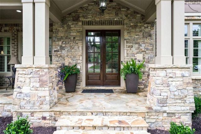 1815 Turnberry Avenue, Suwanee, GA 30024