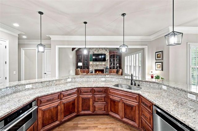 1815 Turnberry Avenue, Suwanee, GA 30024