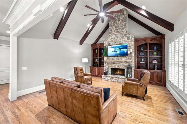 1815 Turnberry Avenue, Suwanee, GA 30024