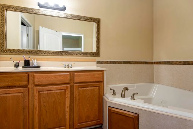 293 Quarry Loop, Sparta, MO 65753