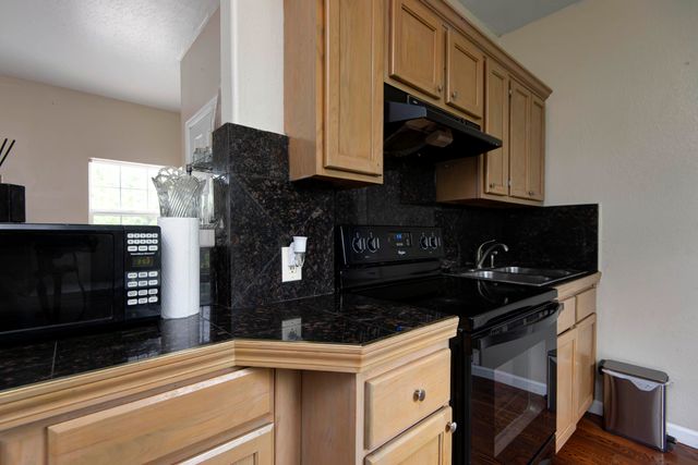 293 Quarry Loop, Sparta, MO 65753