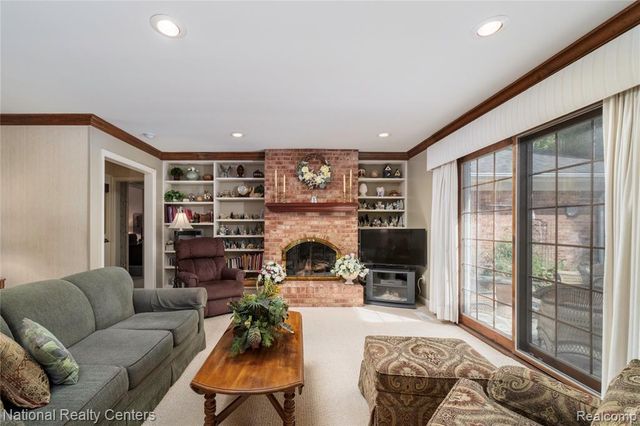 2387 Ashby Street, Trenton, MI 48183