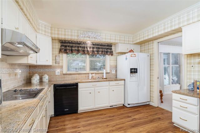 2387 Ashby Street, Trenton, MI 48183