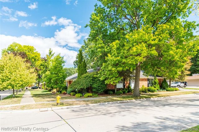 2387 Ashby Street, Trenton, MI 48183