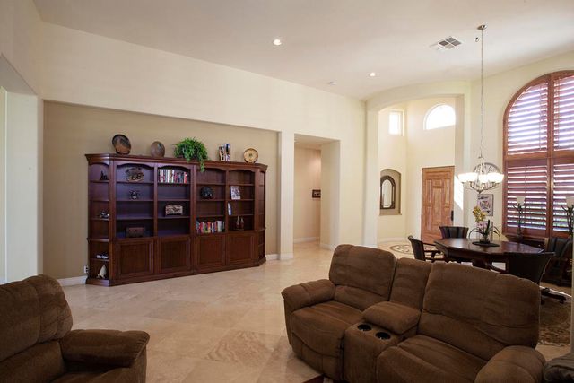 79702 Mission Drive E, La Quinta, CA 92253