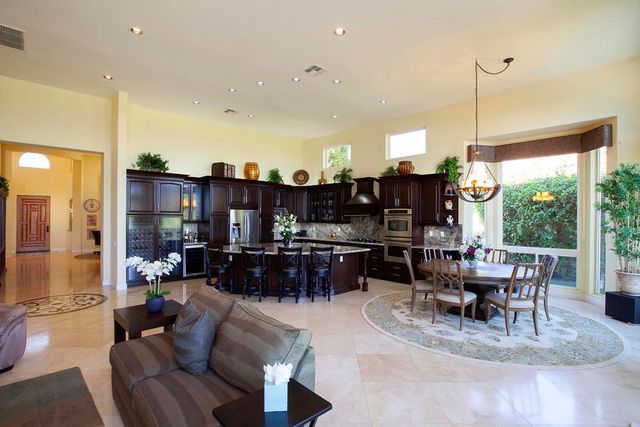 79702 Mission Drive E, La Quinta, CA 92253