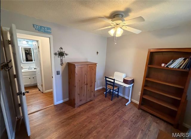 30 Trade Winds Drive, St Peters, MO 63376