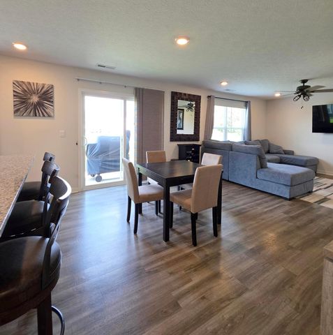 428 Saint James Gate, Newark, OH 43055