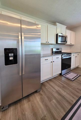 428 Saint James Gate, Newark, OH 43055