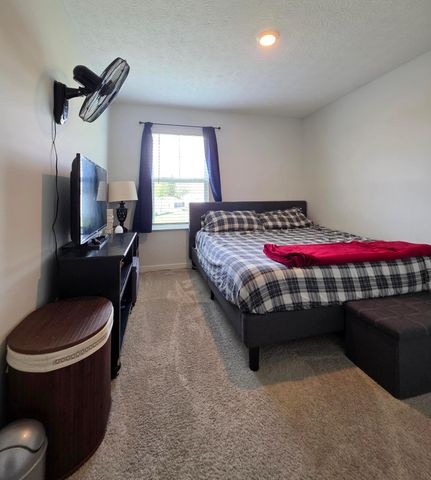 428 Saint James Gate, Newark, OH 43055