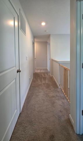 428 Saint James Gate, Newark, OH 43055