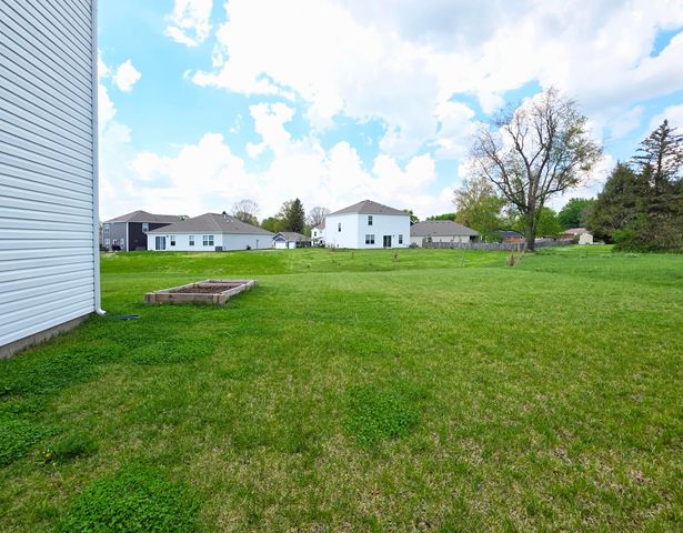 428 Saint James Gate, Newark, OH 43055