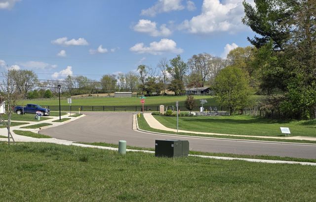 428 Saint James Gate, Newark, OH 43055