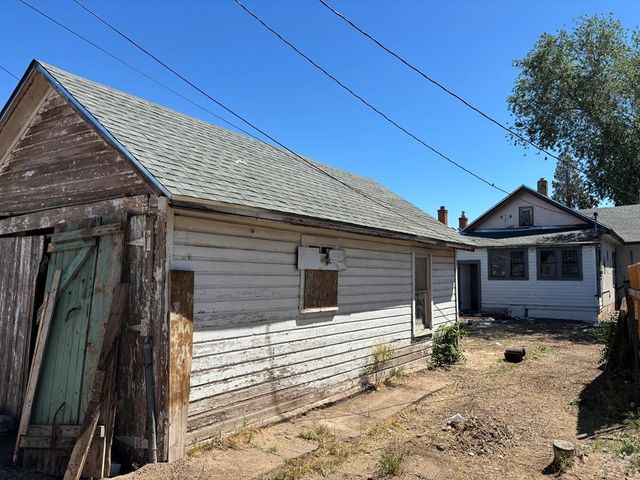 1213 Eilers Ave, Pueblo, CO 81006