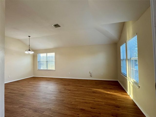 227 Ashwood N, Kyle, TX 78640
