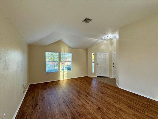 227 Ashwood N, Kyle, TX 78640