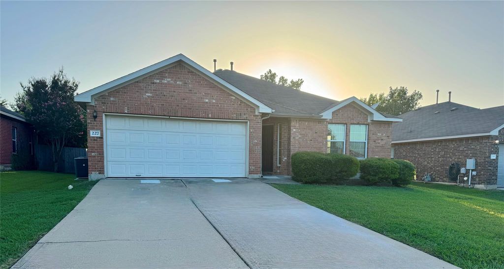 227 Ashwood N, Kyle, TX 78640