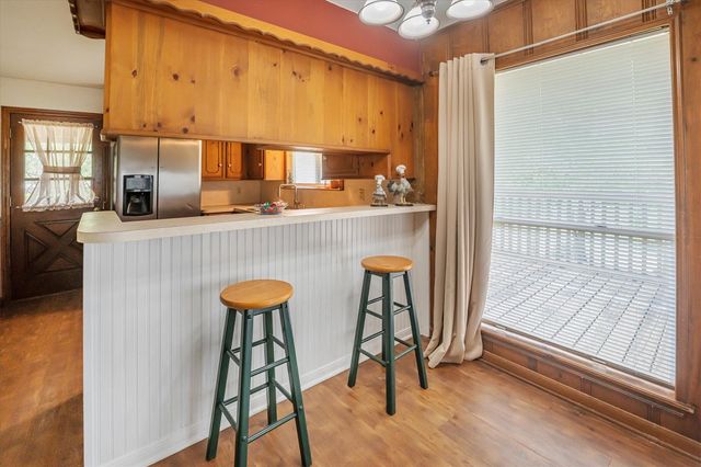 7 Lake Drive, Huntsville, TX 77320