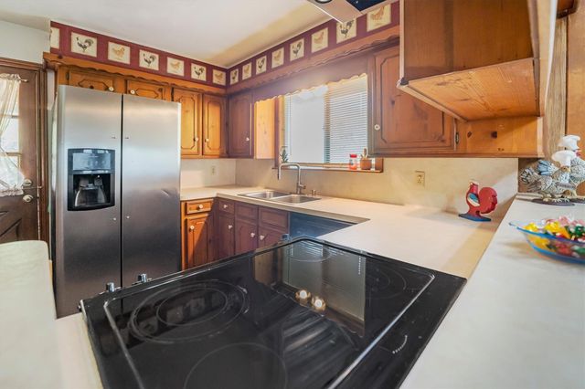 7 Lake Drive, Huntsville, TX 77320