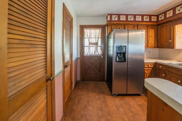 7 Lake Drive, Huntsville, TX 77320