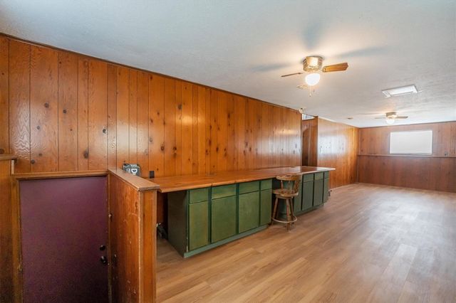 7 Lake Drive, Huntsville, TX 77320