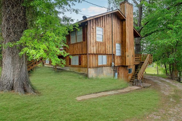 7 Lake Drive, Huntsville, TX 77320
