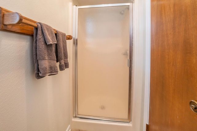 7 Lake Drive, Huntsville, TX 77320