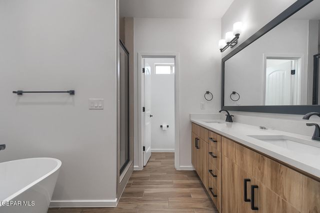 13885 Carolina Ponce Avenue, El Paso, TX 79928