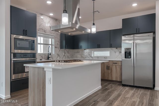 13885 Carolina Ponce Avenue, El Paso, TX 79928