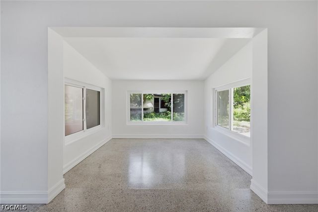4213 Ellen AVE, Fort Myers, FL 33901