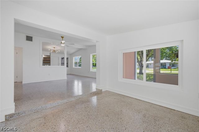 4213 Ellen AVE, Fort Myers, FL 33901