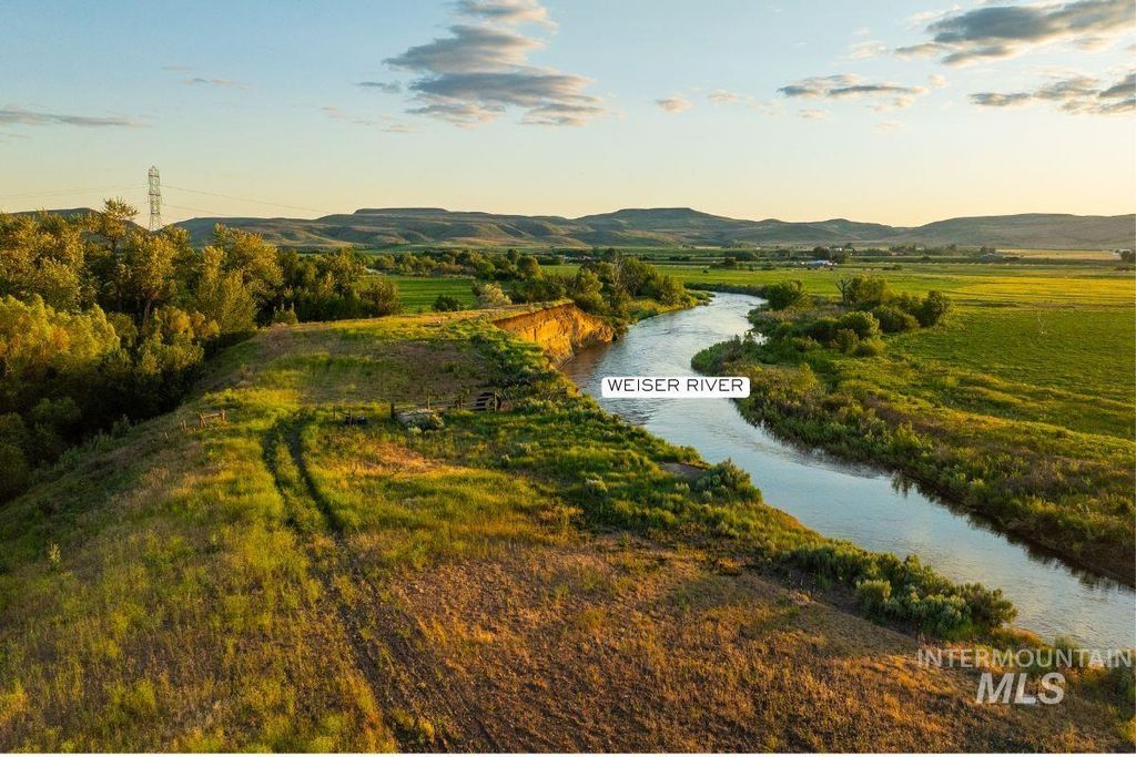 2143 Bonner Rd, Midvale, ID 83645 photo 16