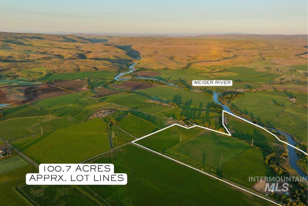 2143 Bonner Rd, Midvale, ID 83645 photo 3