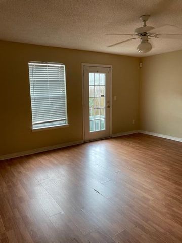 495 Keystone Road, Mary Esther, FL 32569